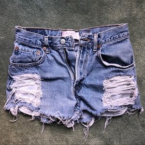 vintage levi’s distressed high waisted shorts